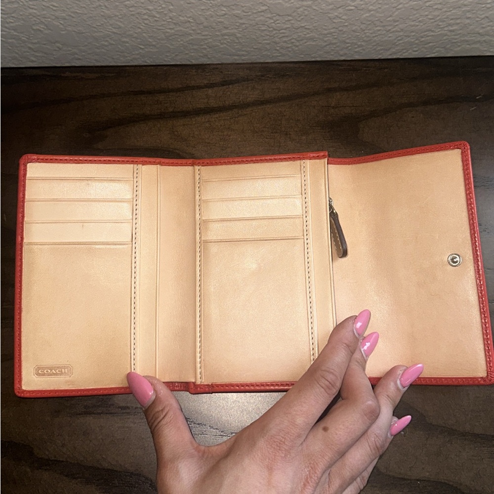 Coach Vintage Signature Red Canvas and Suede Compact Wallet - Picture 3 of 4